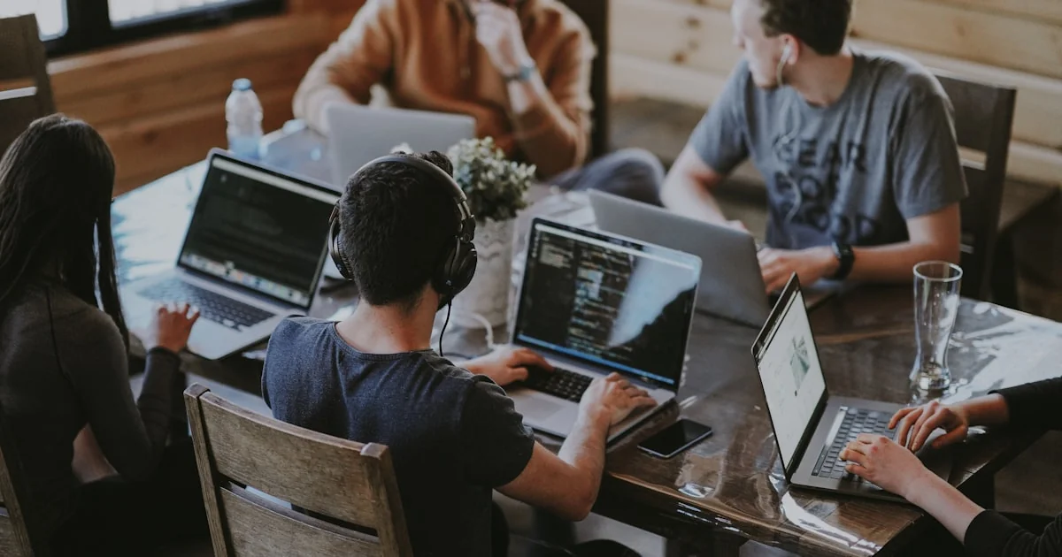 How to Choose the Right Software Development Partner — Educational / How-To article by Emirates ITS